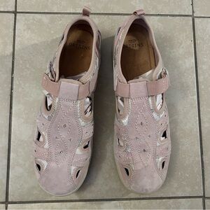 Earth Origins Size 9.5 Women’s Sandals